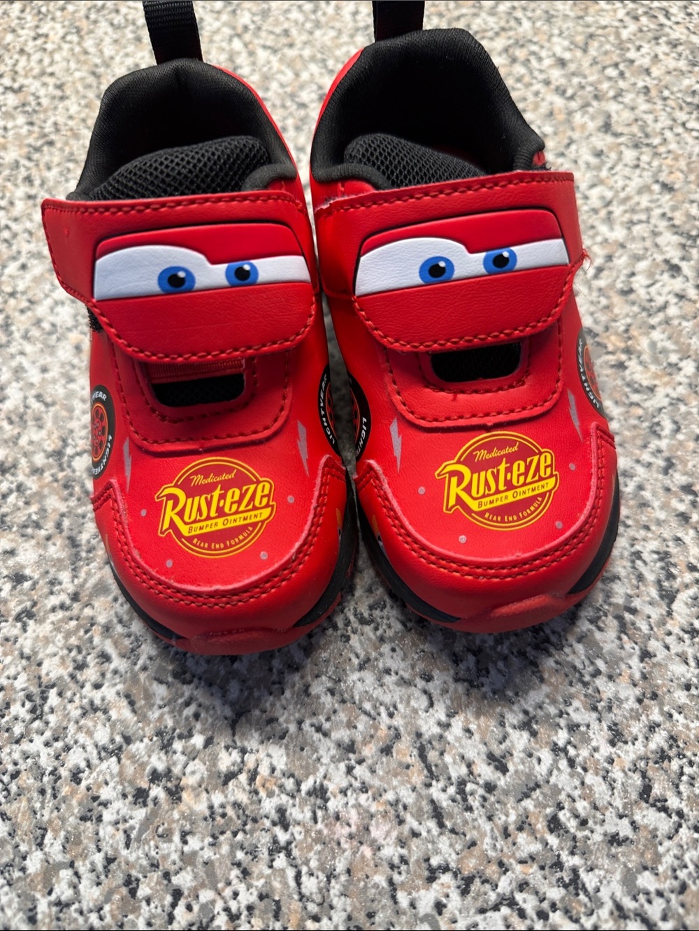 NWOT.  Cars toddler light up shoes - 6